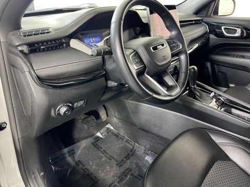 Used 2022 Jeep Compass Latitude w/ Convenience Group AWD/4WD image 9