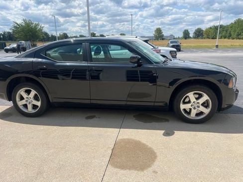 Used 2010 Dodge Charger AWD image 6