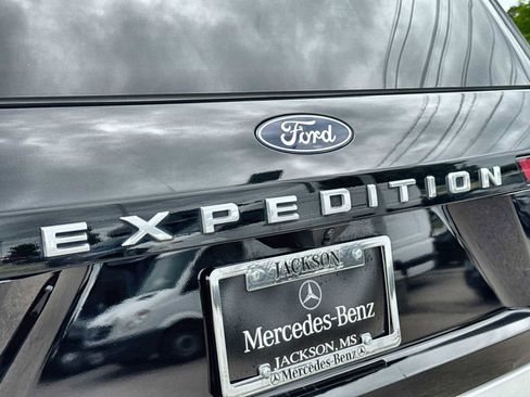 Used 2025 Ford Expedition Max Platinum AWD/4WD image 15
