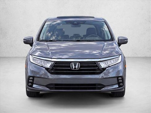 Used 2023 Honda Odyssey EX-L image 2
