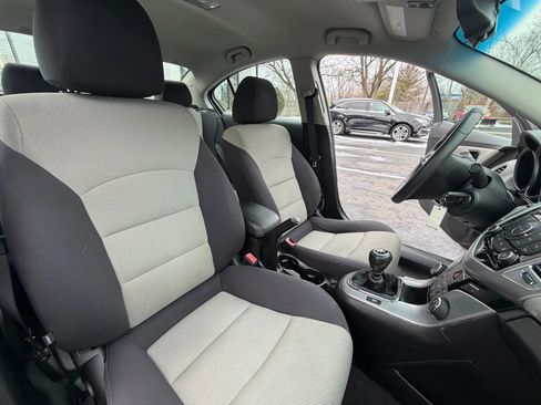 Used 2012 Chevrolet Cruze LS w/ Connectivity Package image 28