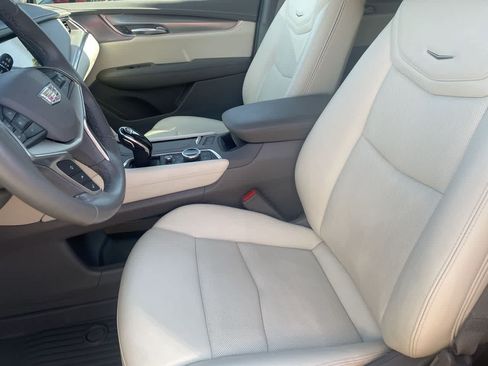 Used 2024 Cadillac XT5 Premium Luxury w/ LPO, Floor Liner Package AWD/4WD image 12