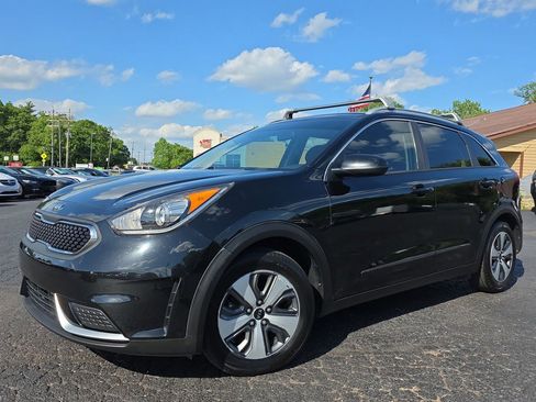 Used 2017 Kia Niro LX FWD image 1