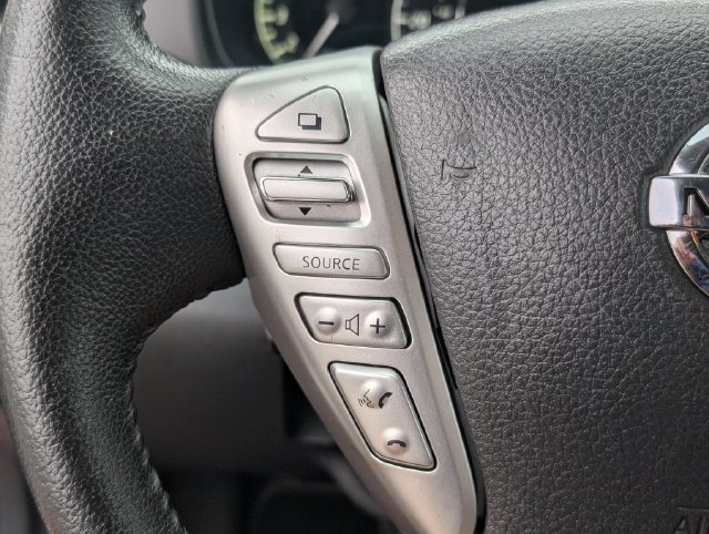 Used 2015 Nissan Versa Note SV FWD image 20