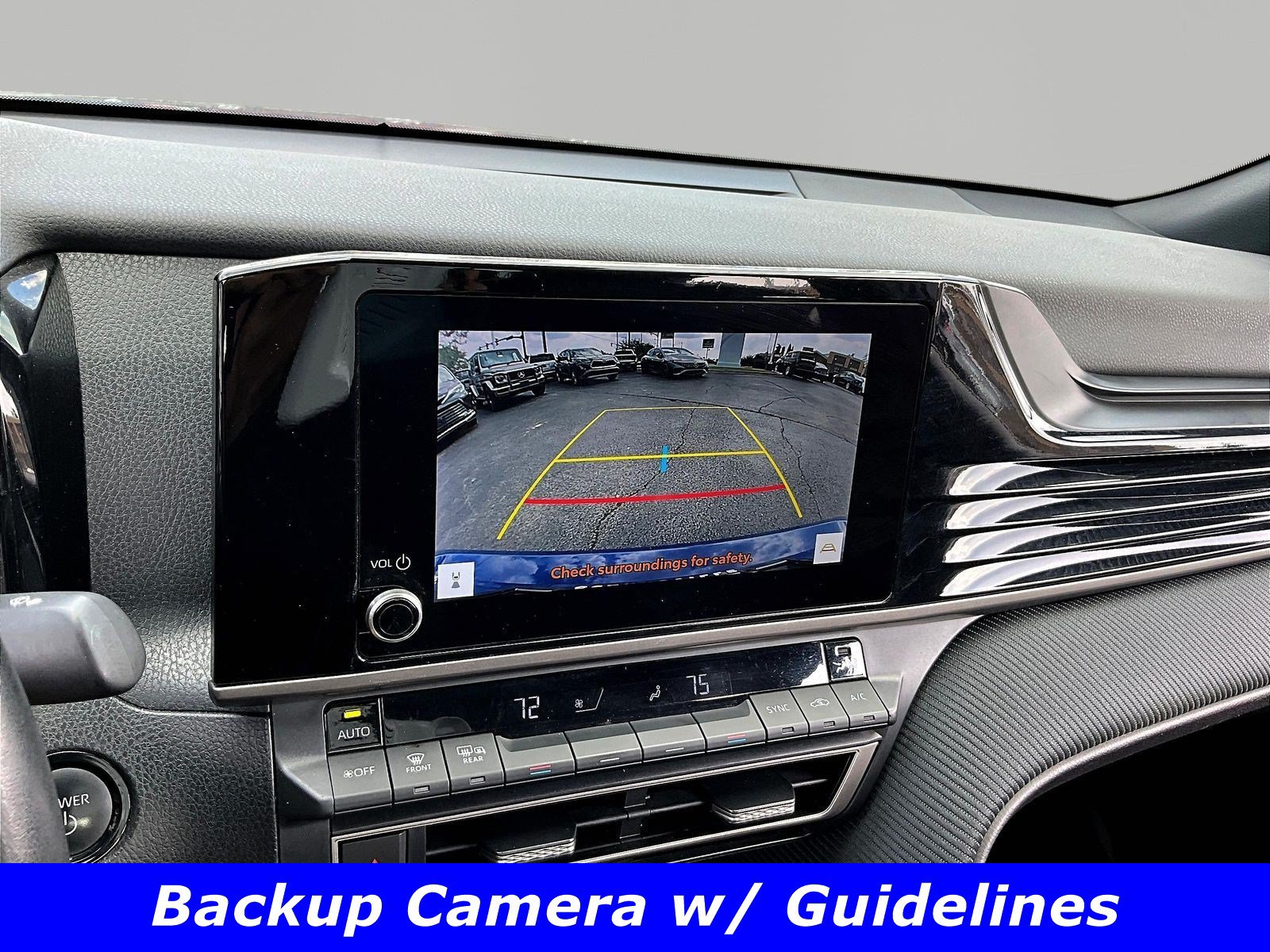 Used 2025 Toyota Camry SE FWD image 14