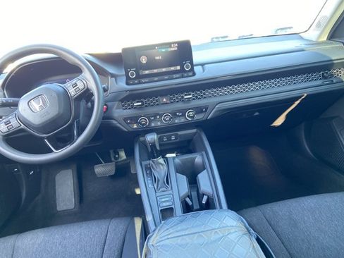 Used 2023 Honda Accord EX image 15