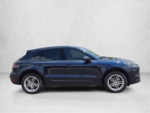 Used 2022 Porsche Macan AWD/4WD image 4