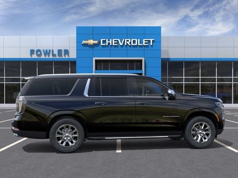 New 2026 Chevrolet Suburban Premier w/ Sun And Tow Package AWD/4WD image 5