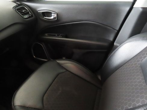Used 2021 Jeep Compass Latitude FWD image 21