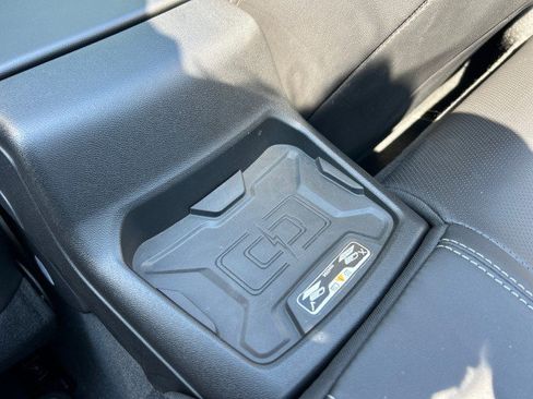 Used 2022 Chevrolet Camaro SS image 31