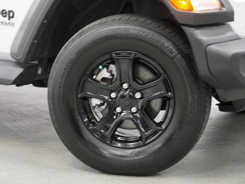 Certified 2022 Jeep Wrangler Unlimited Sport image 4