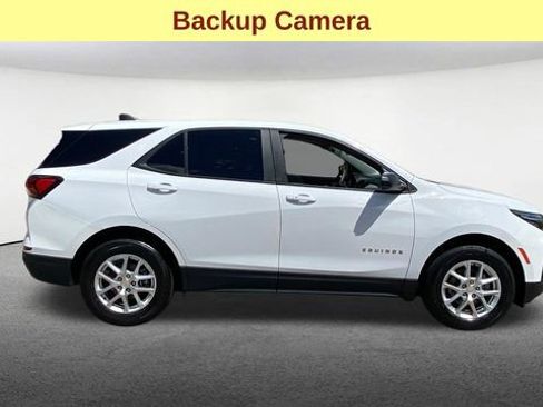 Used 2023 Chevrolet Equinox LS w/ LS Convenience Package AWD/4WD image 10