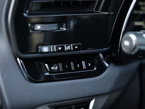 Used 2025 Lexus RX 350h image 17