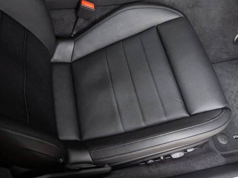Used 2025 Porsche Panamera image 45