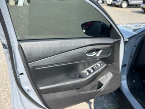 Used 2025 Honda Accord SE image 10