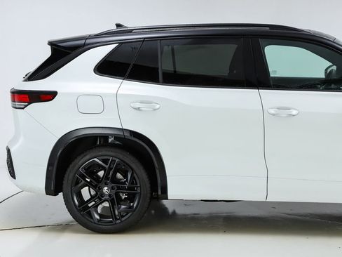 New 2026 Volkswagen Tiguan SE R-Line image 50