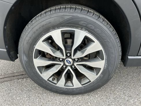 Used 2023 Subaru Outback Limited image 9