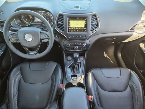 Used 2023 Jeep Cherokee Altitude Lux image 32