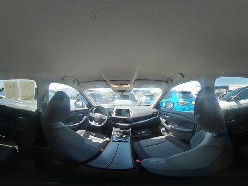 Used 2025 Nissan Rogue SV FWD image 44