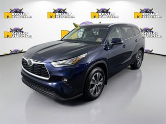 Used 2023 Toyota Highlander L video 1