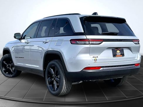 New 2026 Jeep Grand Cherokee Limited AWD/4WD image 4