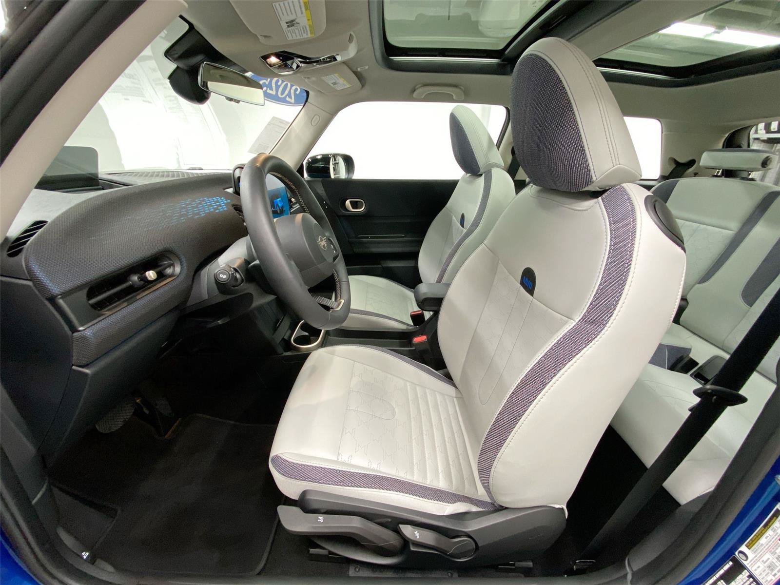 Used 2025 MINI Cooper S FWD image 17