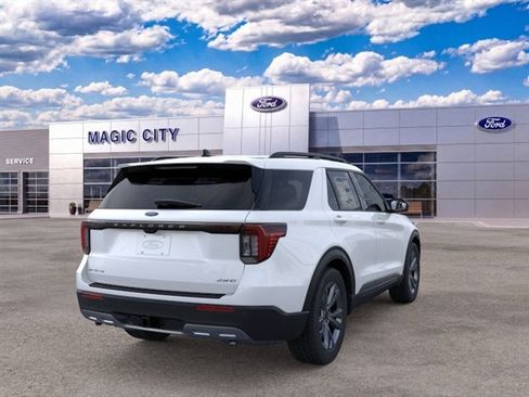 New 2026 Ford Explorer Active w/ Active Comfort Package AWD/4WD image 8
