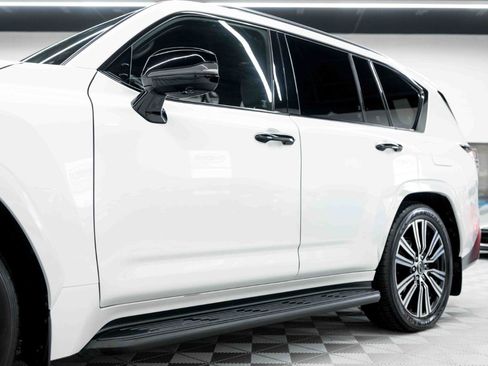 Used 2024 Lexus LX 600 4WD w/ Appearance Package image 30