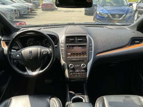 Used 2019 Lincoln MKC Select w/ Select Plus Package AWD/4WD image 21