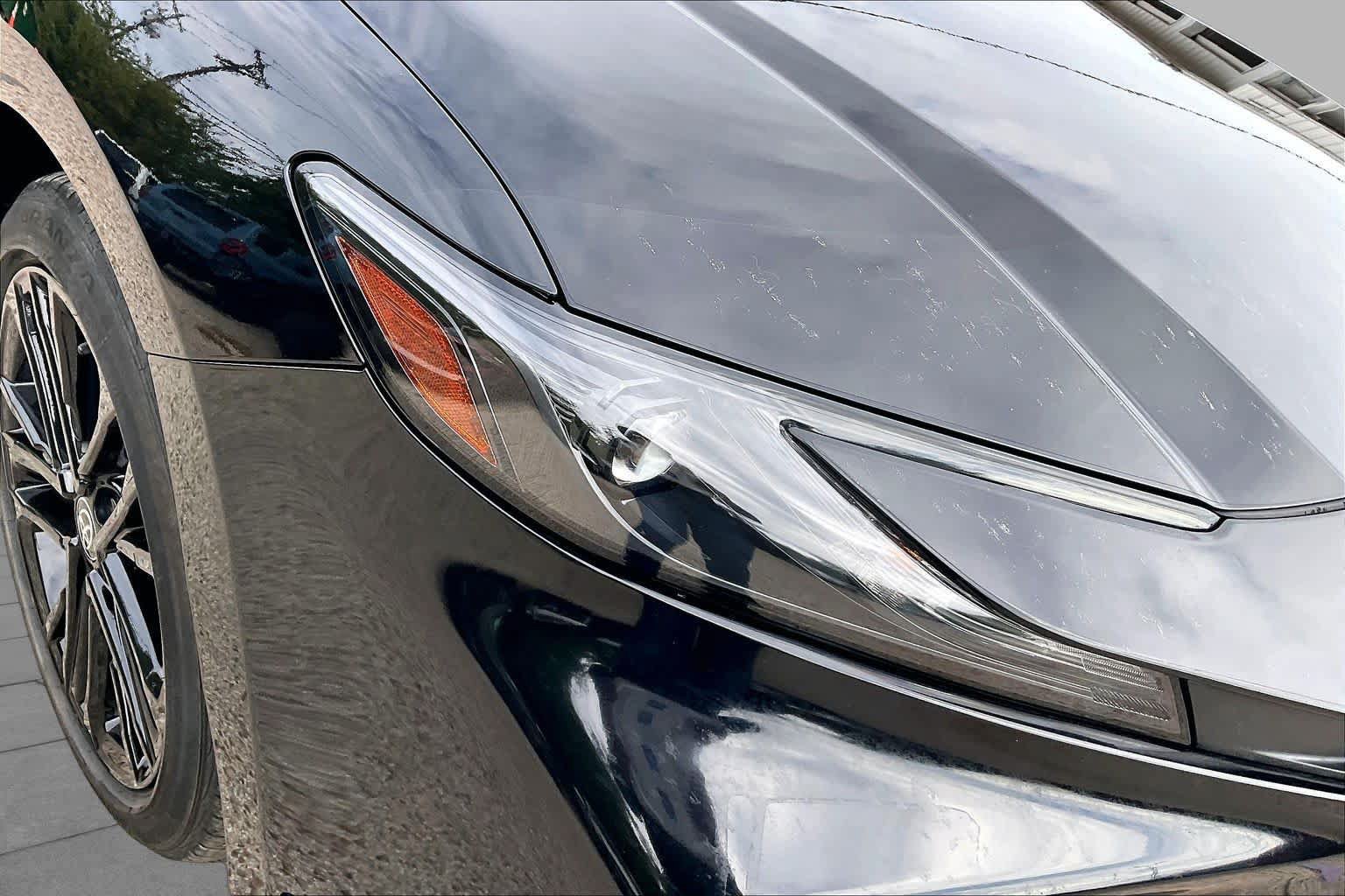 Used 2025 Toyota Camry SE w/ Convenience Package FWD image 27