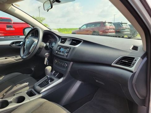 Used 2016 Nissan Sentra S FWD image 25
