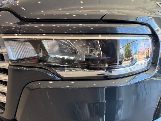 New 2026 RAM 1500 Laramie AWD/4WD image 9