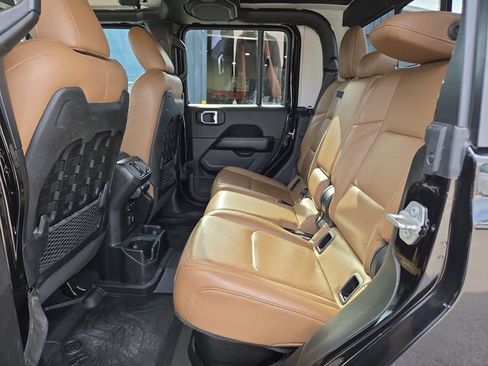 Used 2021 Jeep Gladiator Rubicon AWD/4WD image 29