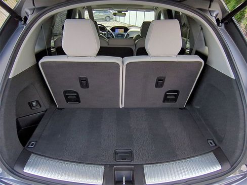 Certified 2018 Acura MDX FWD w/ Technology Package image 13