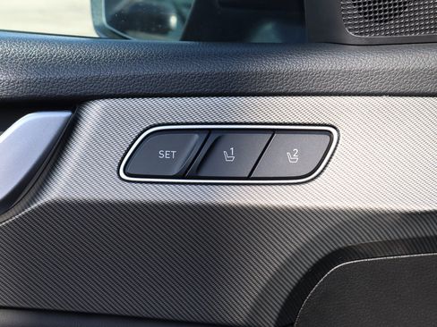 Used 2024 Hyundai Palisade SEL w/ Premium Package image 15