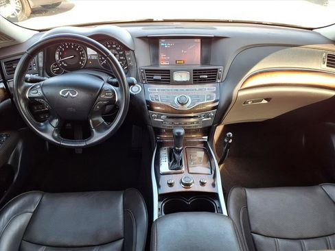 Used 2016 INFINITI Q70 L 3.7 w/ Deluxe Touring Package image 4