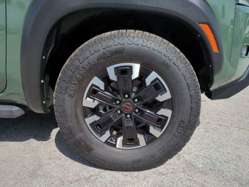 Used 2023 Nissan Frontier Pro-X w/ Technology Package image 11