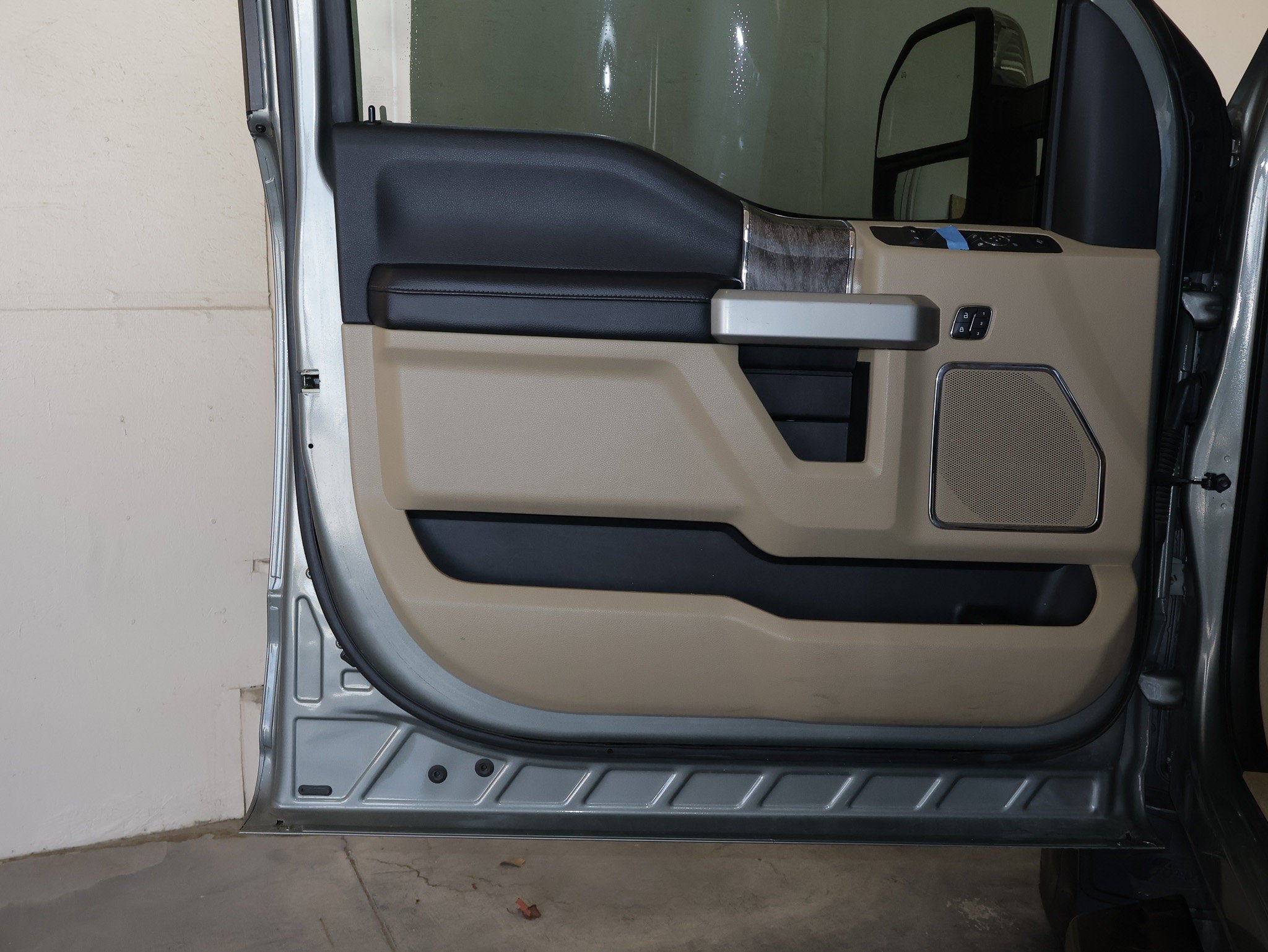 Certified 2019 Ford F250 Lariat w/ Chrome Package AWD/4WD image 35