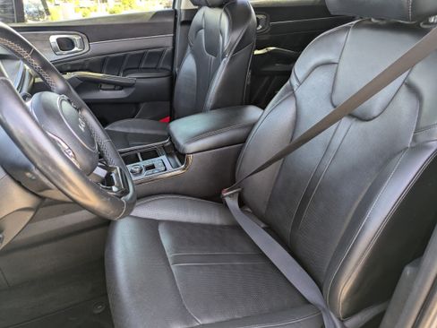 Certified 2024 Kia Sorento SX AWD/4WD image 27