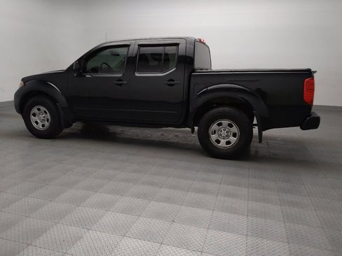 Used 2018 Nissan Frontier SV image 3