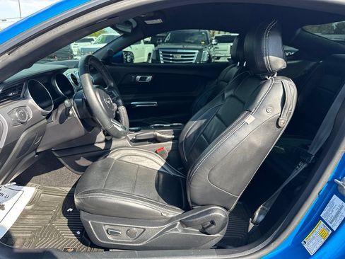 Used 2019 Ford Mustang Coupe w/ Equipment Group 101A RWD image 12