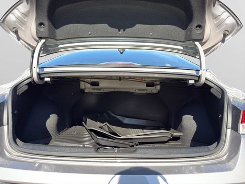 Used 2024 Hyundai Elantra SEL w/ Convenience Package FWD image 20