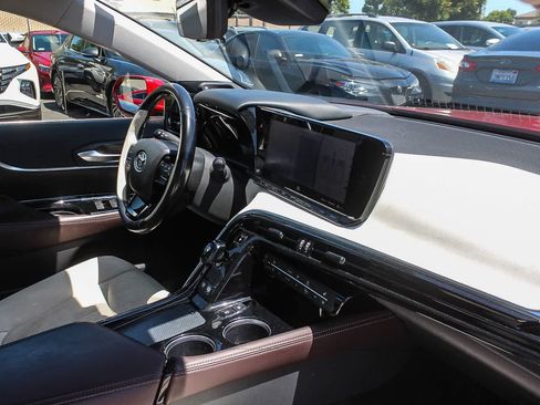 Used 2021 Toyota Mirai RWD image 22