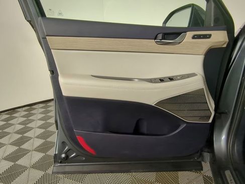 Used 2021 Hyundai Palisade Limited image 31