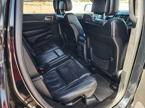 Used 2018 Jeep Grand Cherokee Limited w/ Luxury Group II RWD image 14
