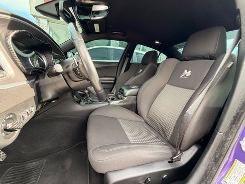 Used 2019 Dodge Charger Scat Pack w/ Navigation & Travel Group RWD image 11