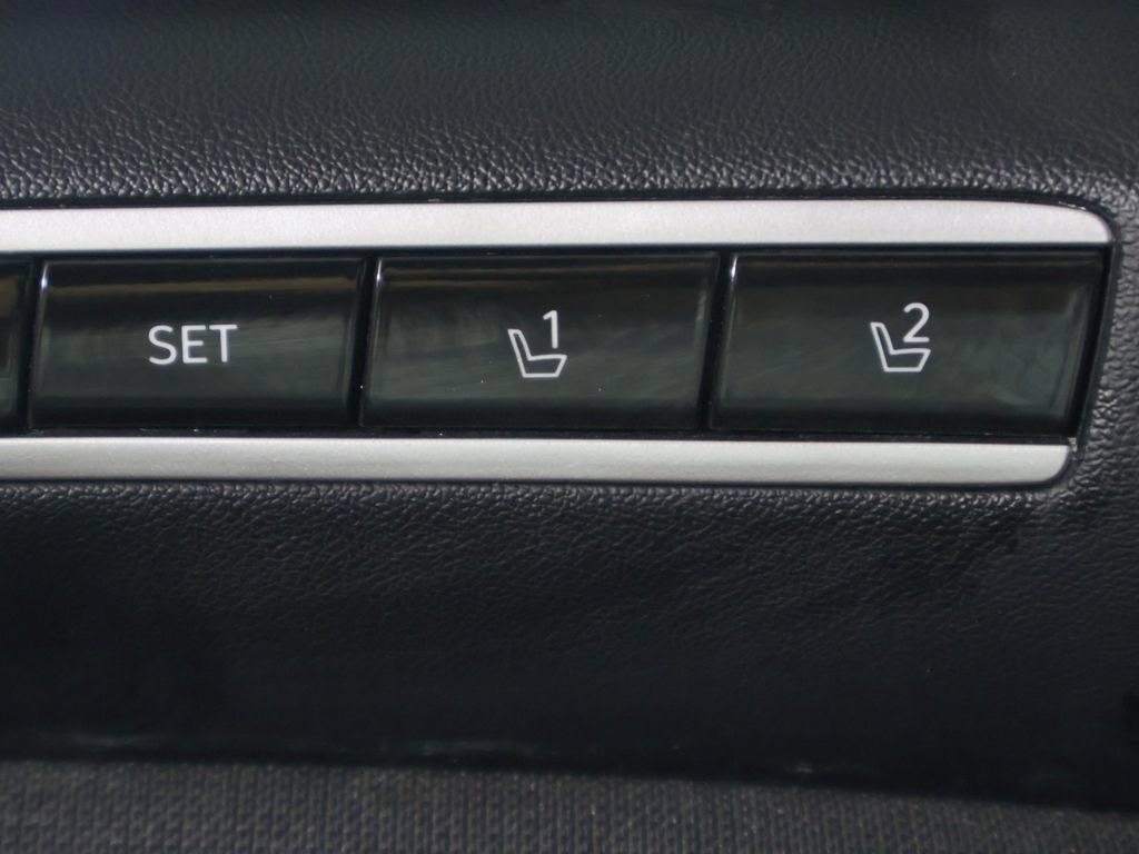 Used 2022 Hyundai Tucson Limited w/ Cargo Package AWD/4WD image 38