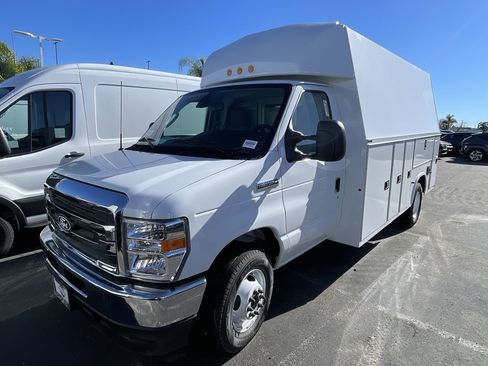 New 2026 Ford E-350 and Econoline 350 Super Duty w/ Power Equipment Group image 3