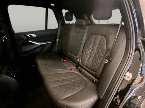 Used 2024 BMW X5 sDrive40i w/ M Sport Package RWD image 18