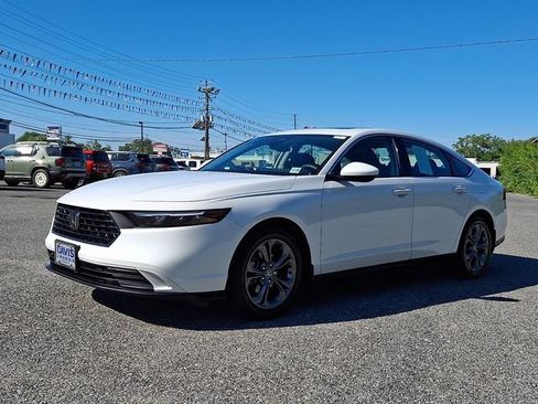 Used 2024 Honda Accord EX image 4